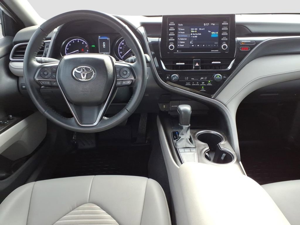 Used 2023 Toyota Camry SE w/ Convenience Package image 12