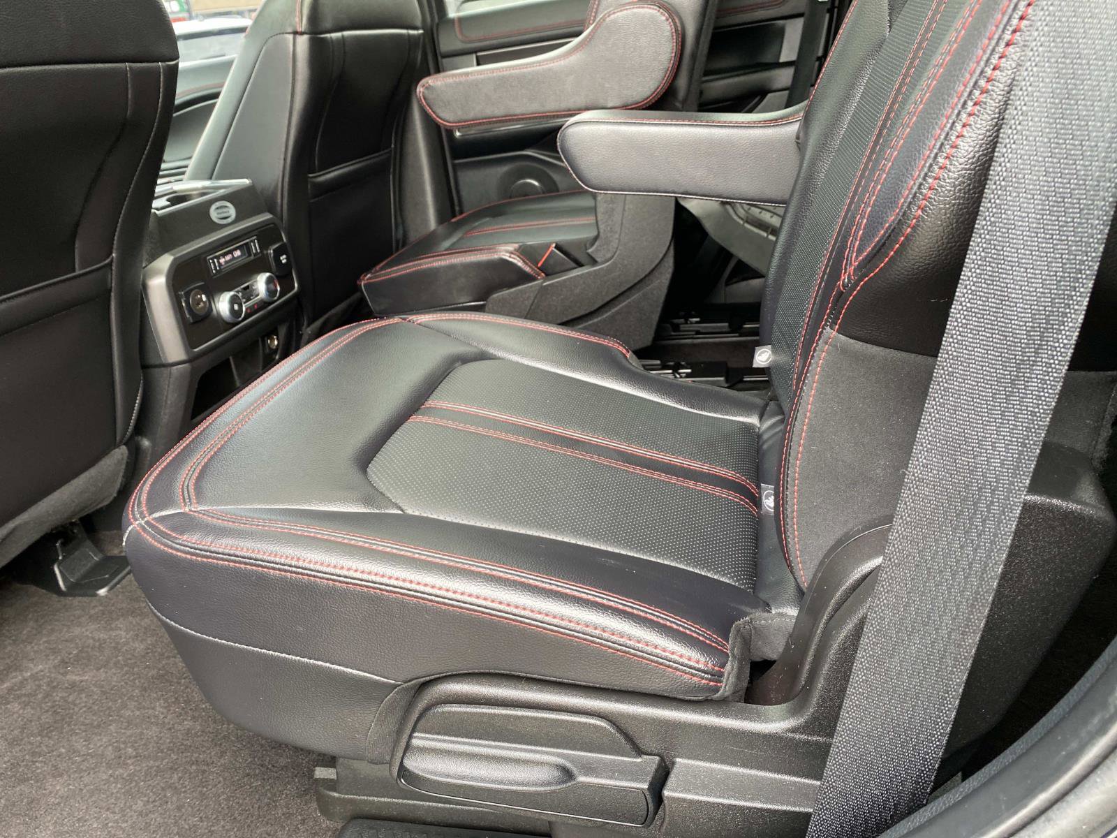 Used 2021 Ford Expedition Limited image 26