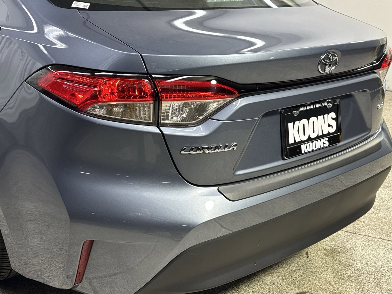 Used 2025 Toyota Corolla LE image 30