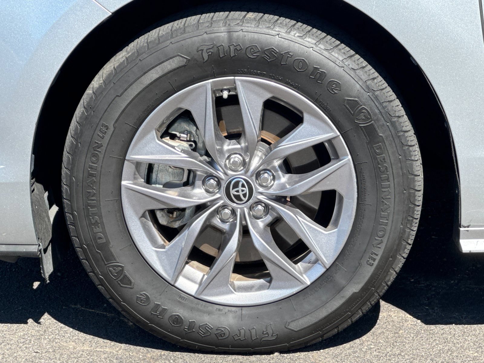 Used 2022 Toyota Sienna XLE FWD image 37