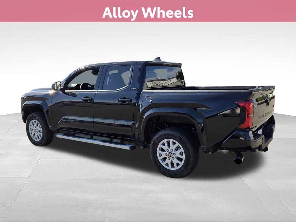 Certified 2025 Toyota Tacoma SR5 AWD/4WD image 4