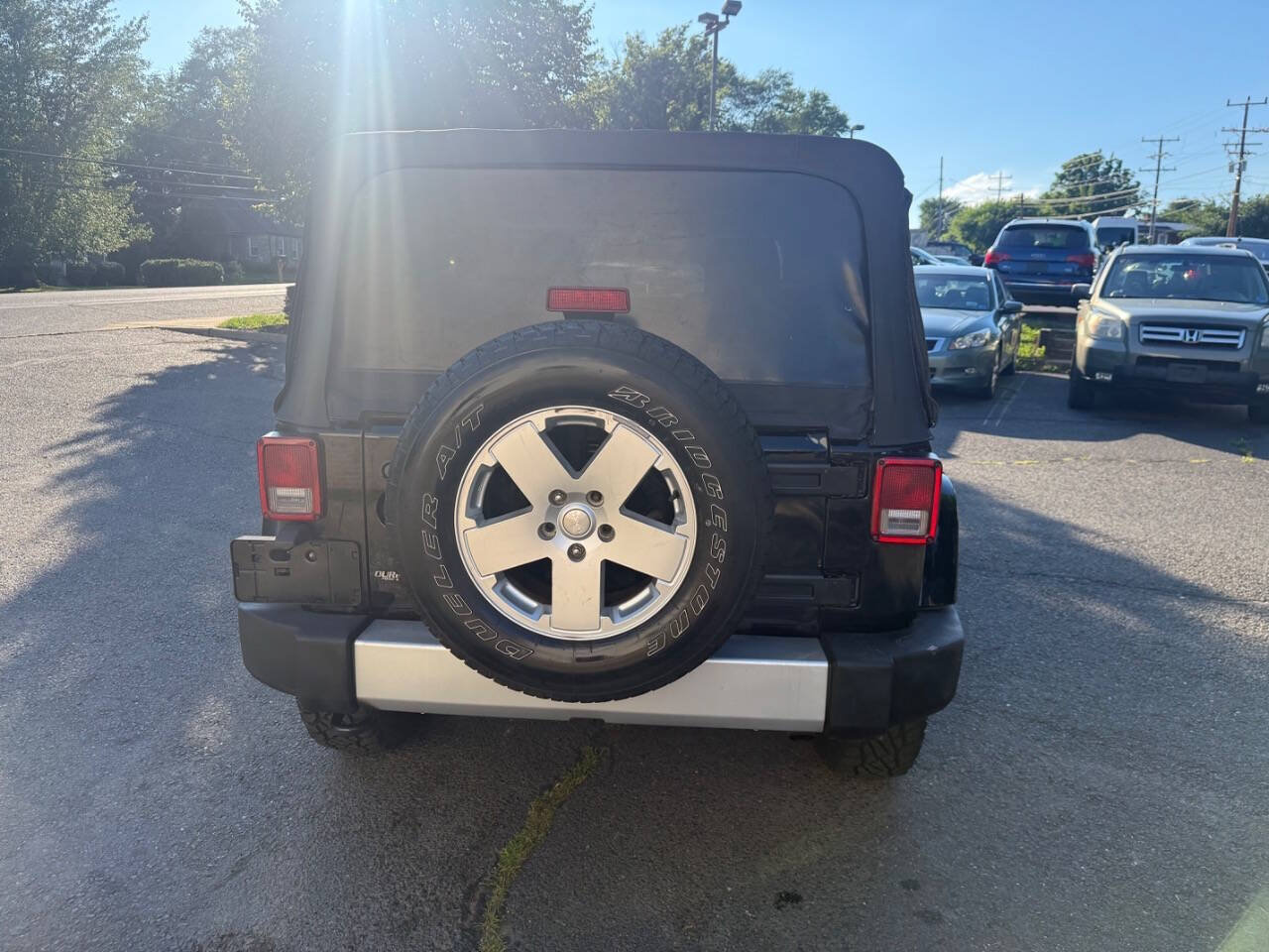 Used 2012 Jeep Wrangler Unlimited Sahara w/ Connectivity Group AWD/4WD image 6