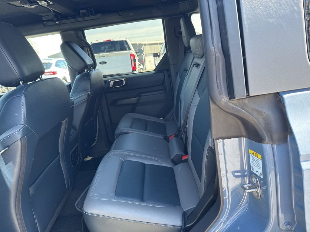 Used 2024 Ford Bronco Outer Banks image 9