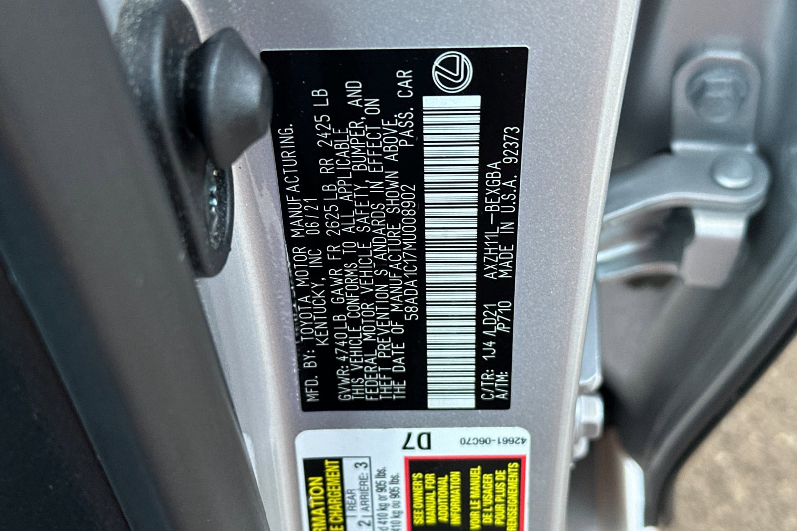 Used 2021 Lexus ES 300h w/ Premium Package image 28