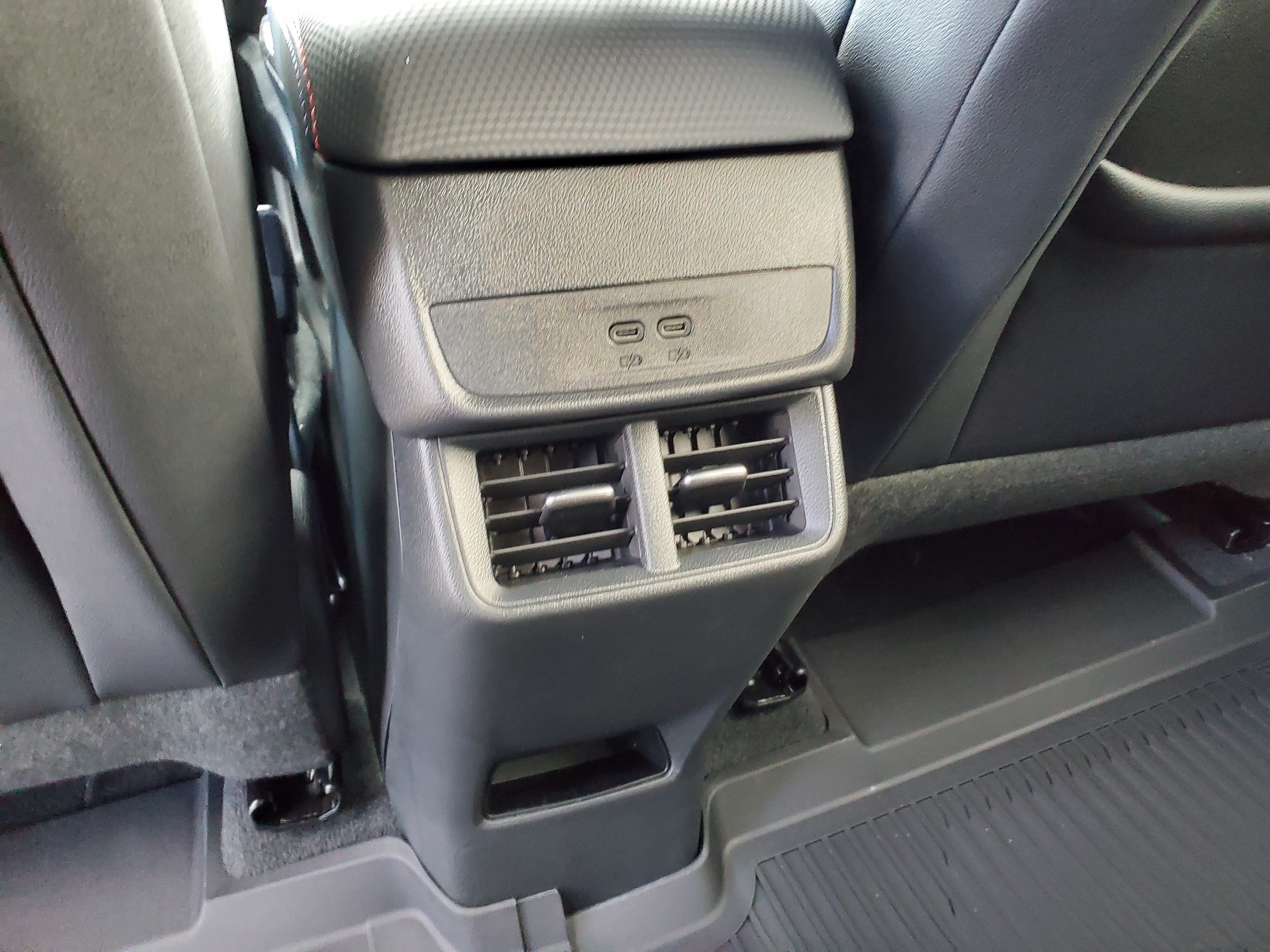 New 2026 Chevrolet Equinox RS w/ LPO, Floor Liner Package FWD image 24