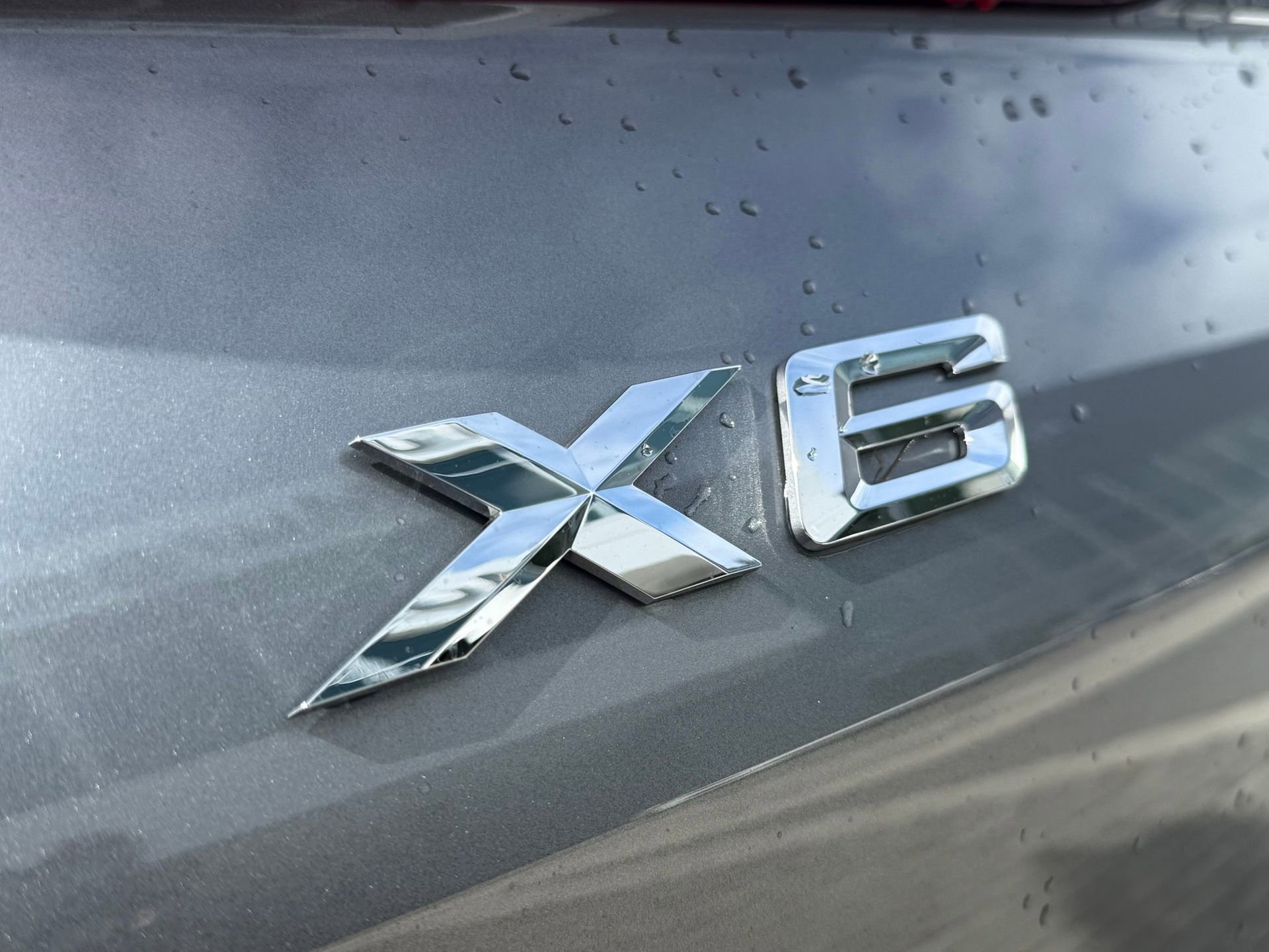 Used 2024 BMW X6 xDrive40i w/ Executive Package image 17