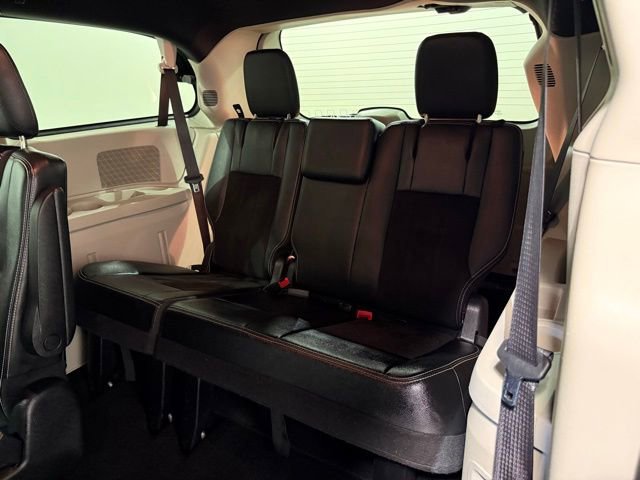 Used 2019 Dodge Grand Caravan SXT FWD image 24