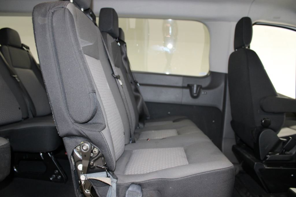 Used 2024 Ford Transit 350 XLT image 17
