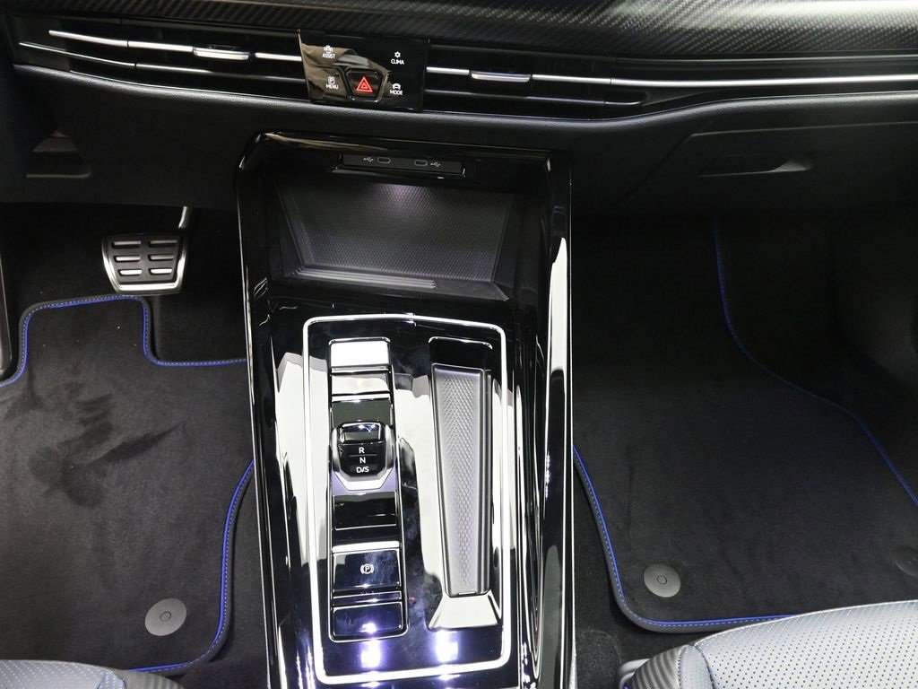 New 2025 Volkswagen Golf R Black Edition image 13