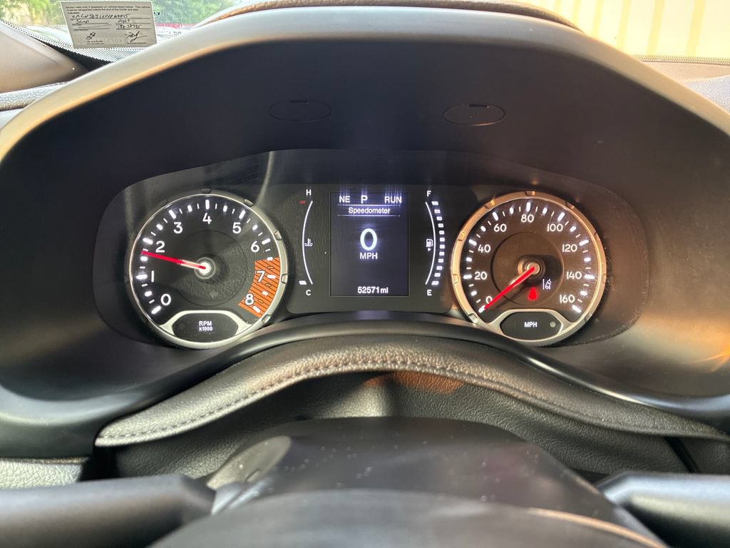 Used 2023 Jeep Renegade Latitude AWD/4WD image 28