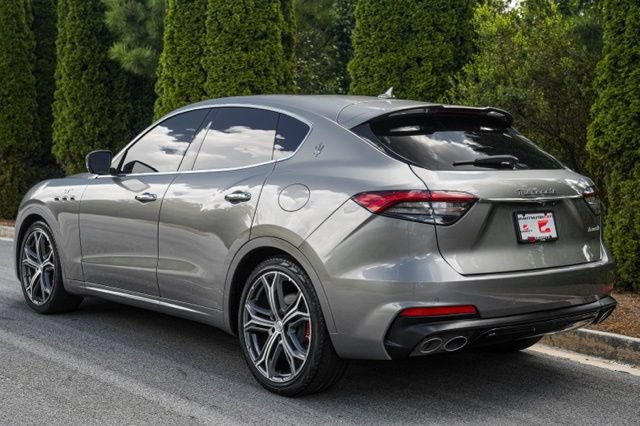 Used 2022 Maserati Levante GT AWD/4WD image 17