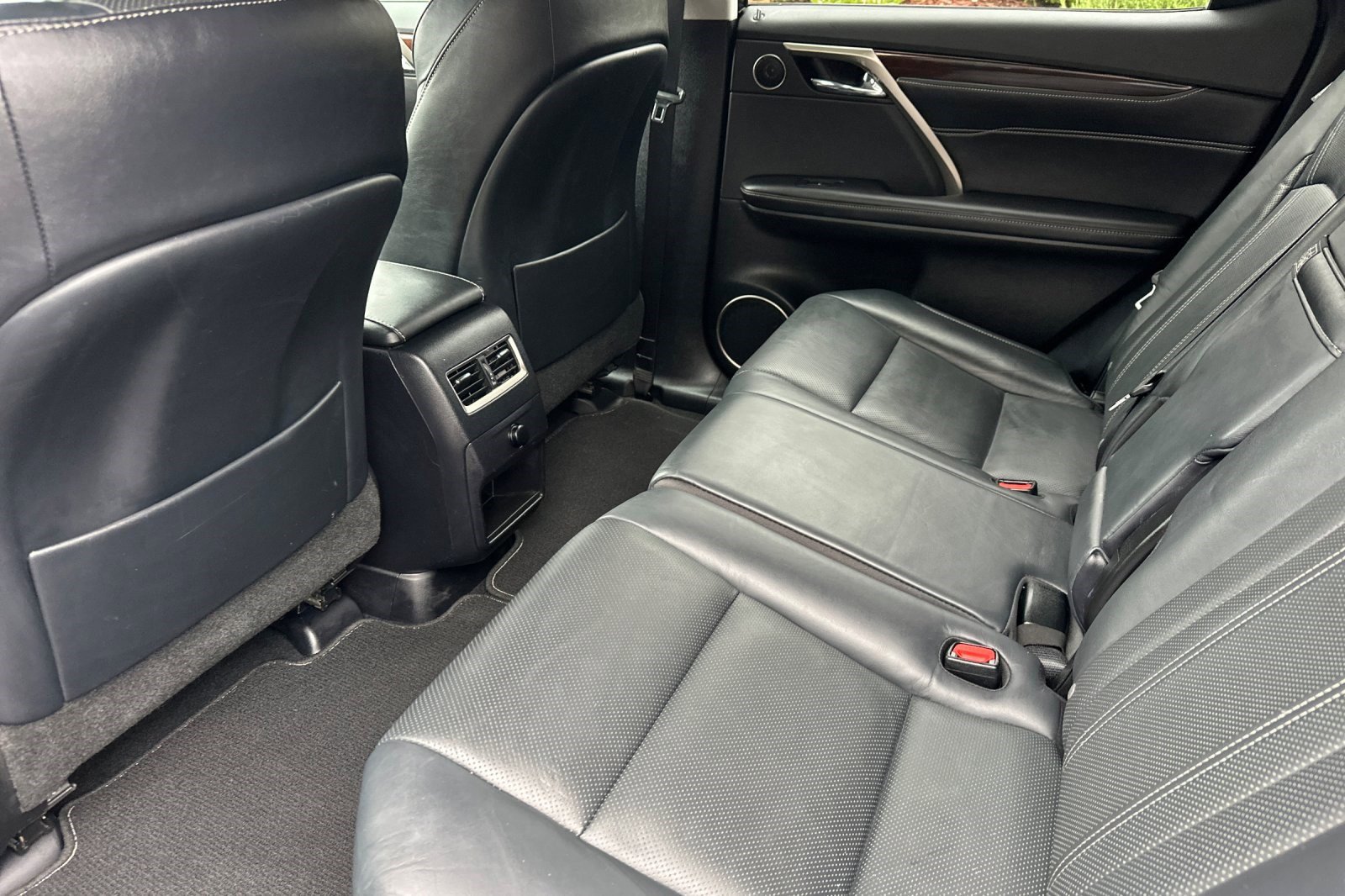 Used 2016 Lexus RX 450h AWD w/ Cold Weather Package image 15