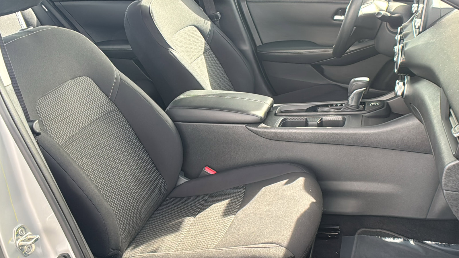 Used 2023 Nissan Sentra S image 13