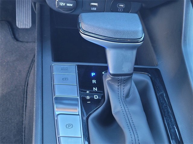Used 2025 Hyundai Elantra Blue image 24