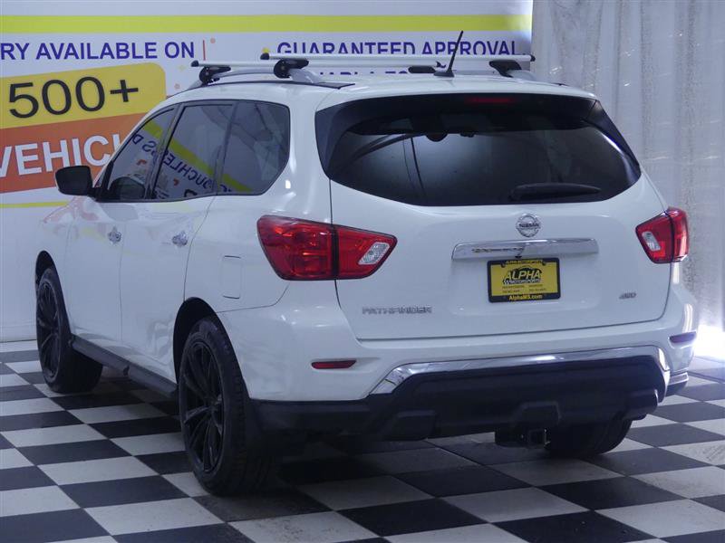 Used 2018 Nissan Pathfinder S AWD/4WD image 4