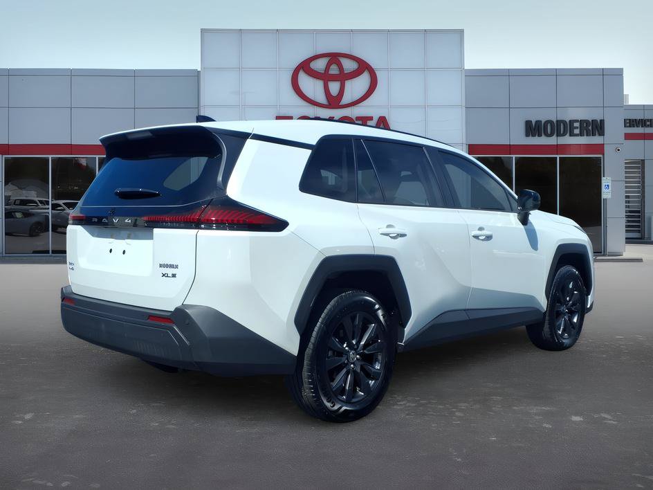 Used 2026 Toyota RAV4 XLE Premium AWD/4WD image 7