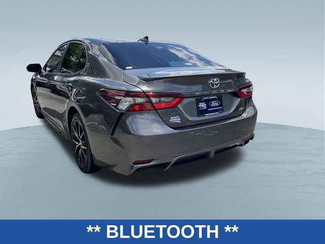 Used 2021 Toyota Camry SE FWD image 4