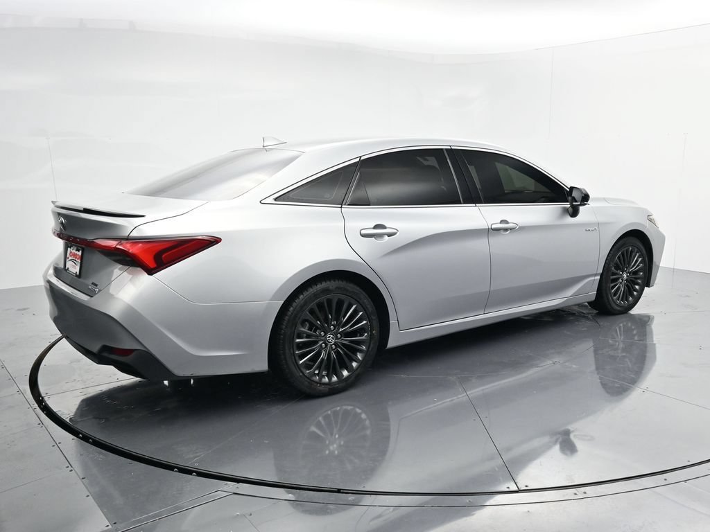 Used 2020 Toyota Avalon XSE FWD image 8