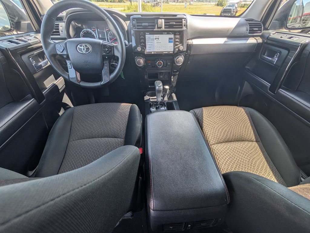Used 2020 Toyota 4Runner TRD Off-Road AWD/4WD image 26
