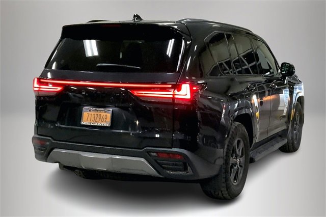 Used 2025 Lexus LX 700h Overtrail image 10