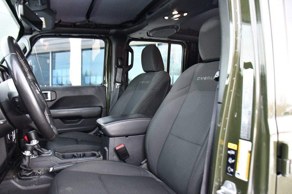 Used 2022 Jeep Gladiator Overland w/ Cold Weather Group image 13