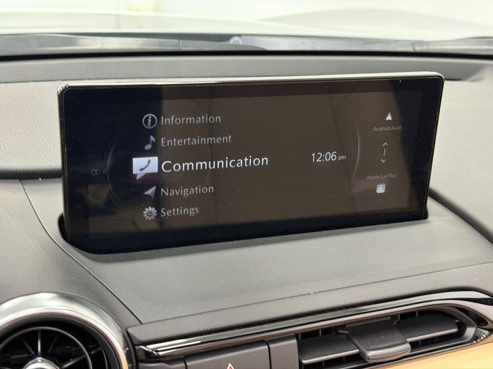 Used 2024 MAZDA MX-5 Miata Grand Touring w/ Appearance Package image 23