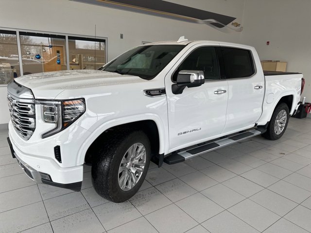 Used 2024 GMC Sierra 1500 Denali w/ Technology Package image 3