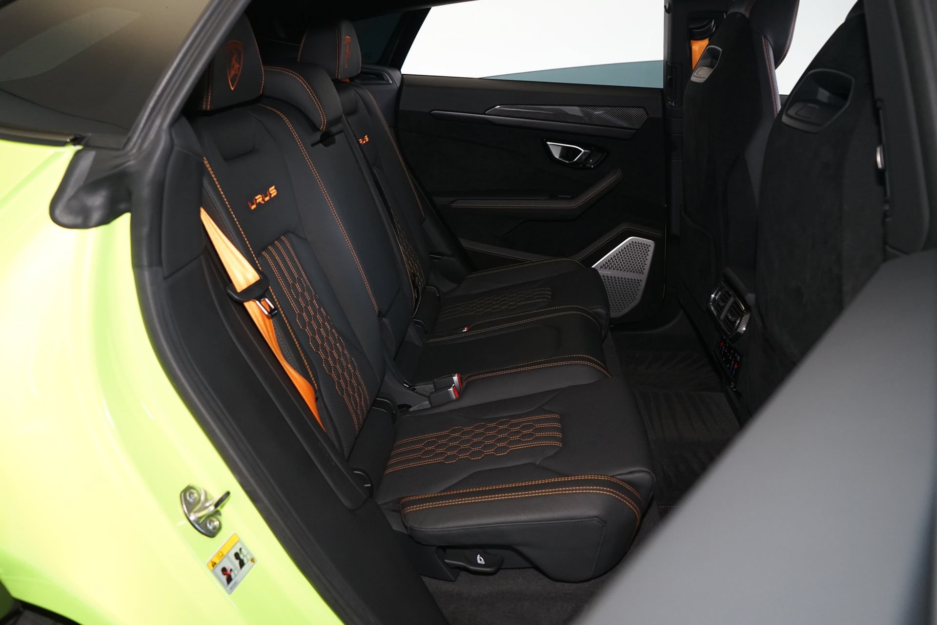 Used 2024 Lamborghini Urus Performante AWD/4WD image 36