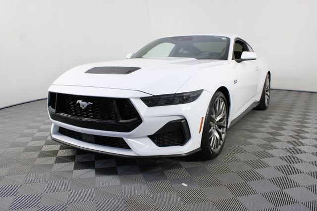 Used 2025 Ford Mustang GT Premium RWD image 19