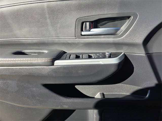 Used 2025 Toyota Sienna XLE Woodland Edition image 17