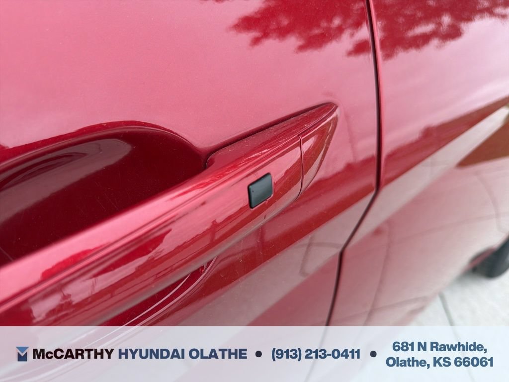 Used 2025 Hyundai Elantra Sport FWD image 16