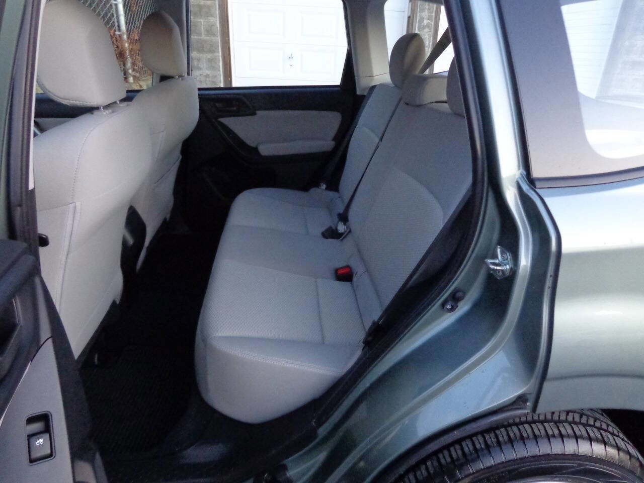 Used 2014 Subaru Forester 2.5i image 30