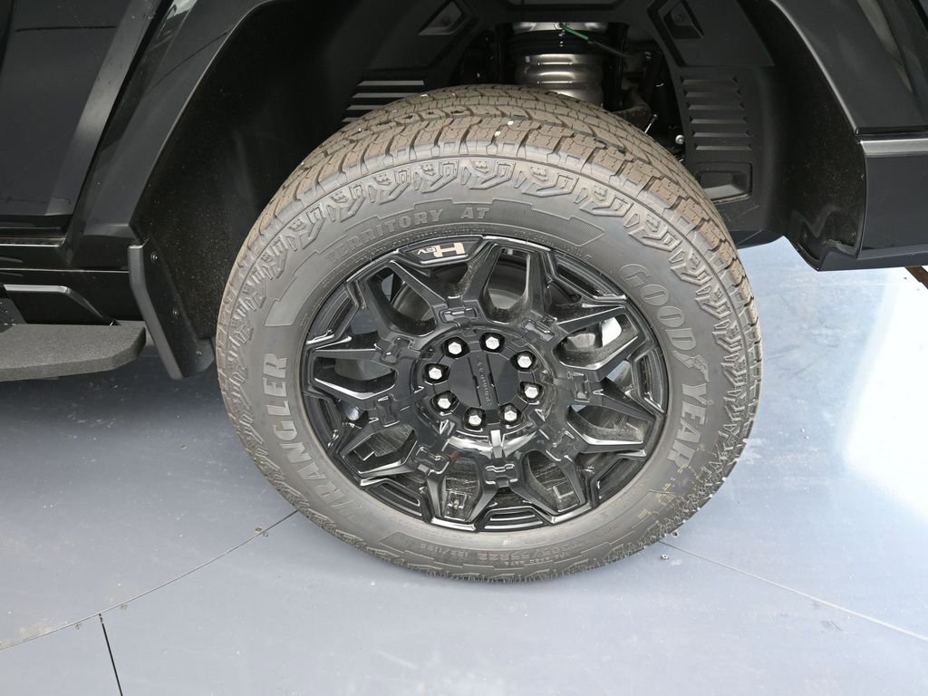 New 2025 GMC Hummer EV 2X w/ LPO, Sport Package image 11