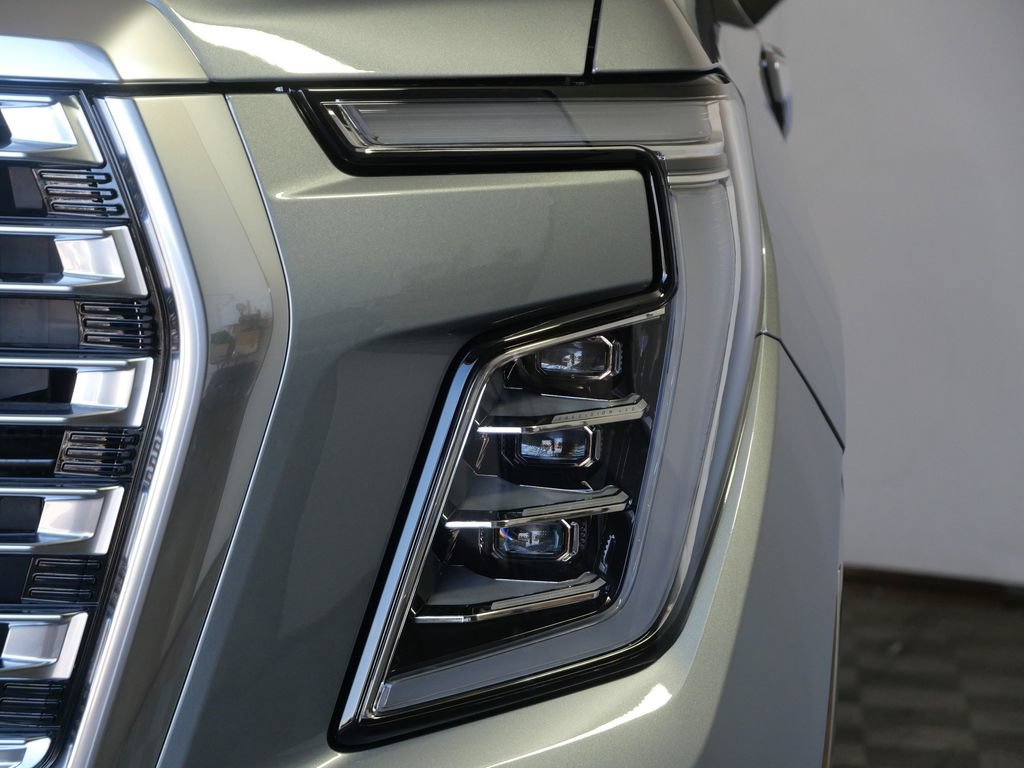 New 2026 GMC Yukon XL Denali w/ Denali Reserve Package AWD/4WD image 8