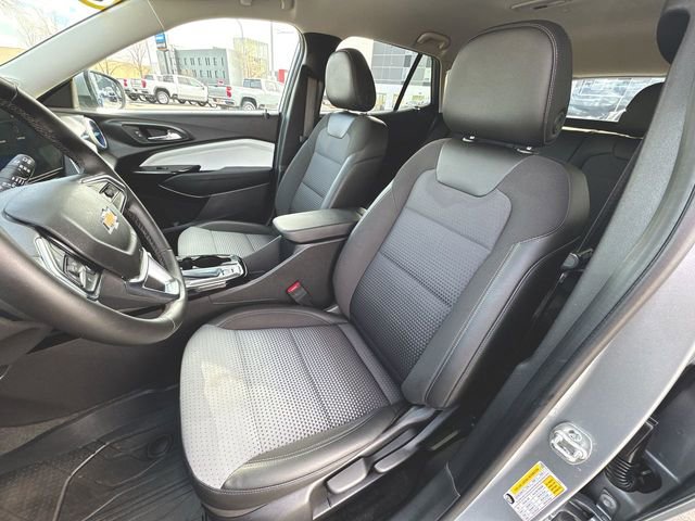 Used 2024 Chevrolet Trax LT w/ Driver Confidence Package image 18