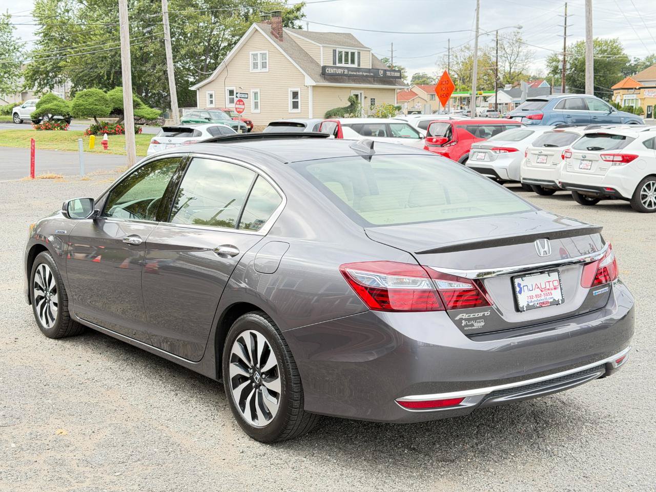 Used 2017 Honda Accord EX-L image 6