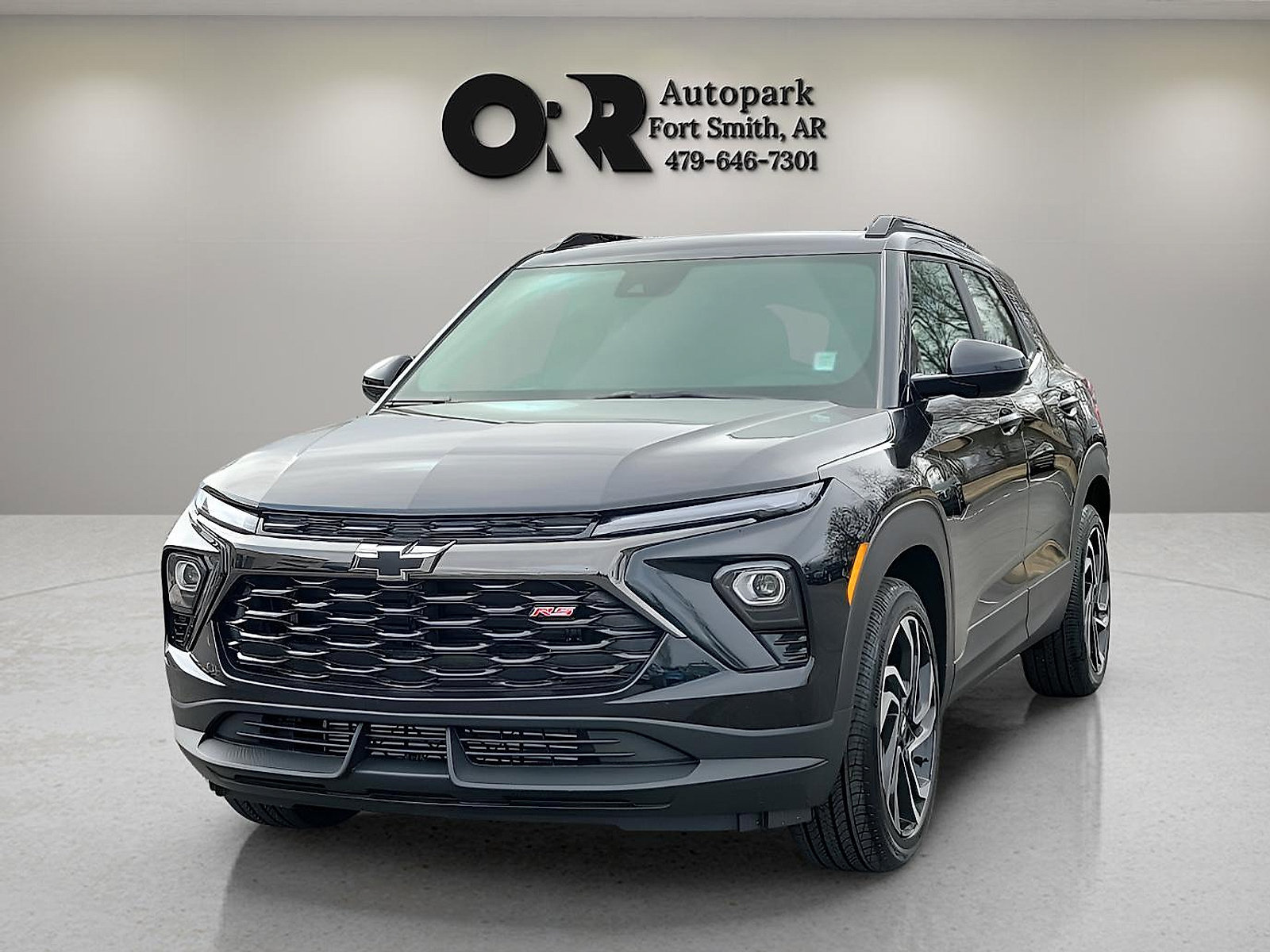 Used 2025 Chevrolet TrailBlazer RS w/ Convenience Package FWD image 2