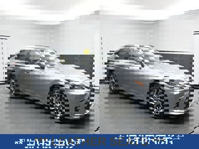 Used 2022 Lexus ES 350 Ultra Luxury w/ Accessory Package image 3