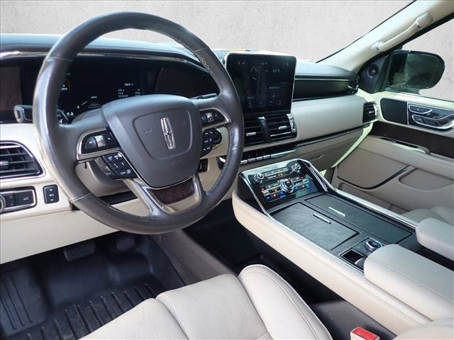 Used 2018 Lincoln Navigator L Reserve w/ Technology Package AWD/4WD image 8