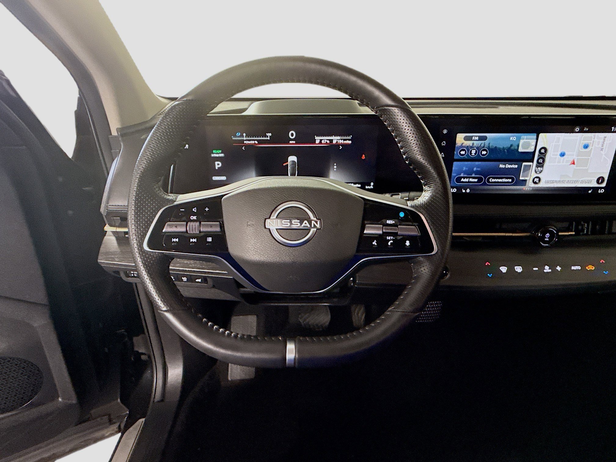 Used 2023 Nissan Ariya FWD image 13