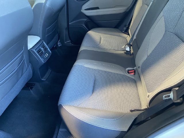 Used 2025 Subaru Forester Premium w/ Convenience Package #2 AWD/4WD image 16
