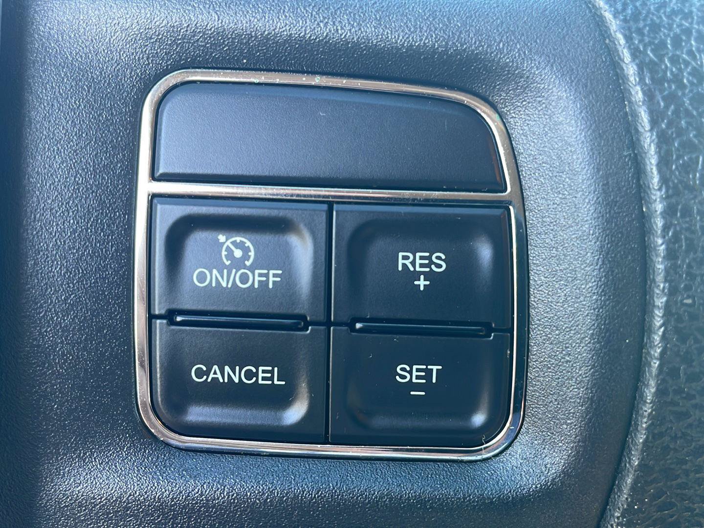 Used 2014 RAM 2500 Tradesman w/ Chrome Appearance Group AWD/4WD image 15