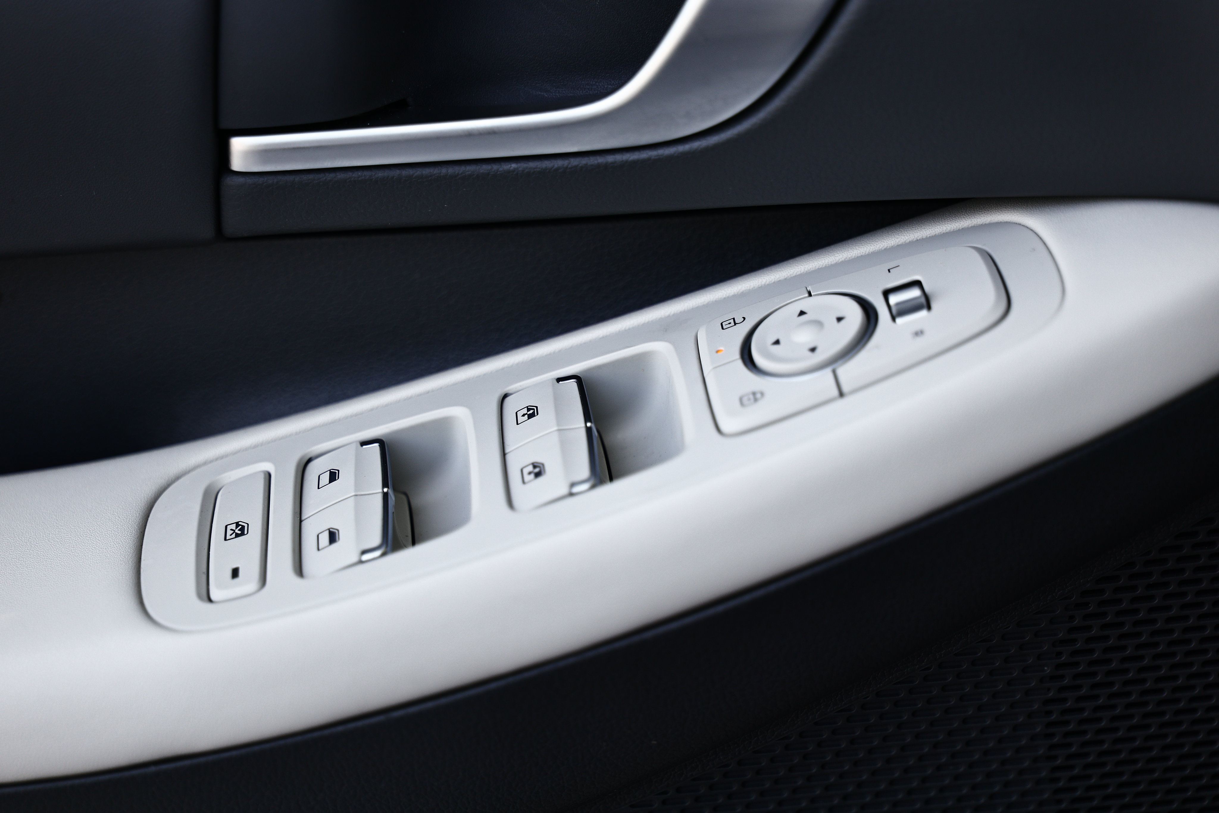 Certified 2025 Hyundai Sonata SEL FWD image 16