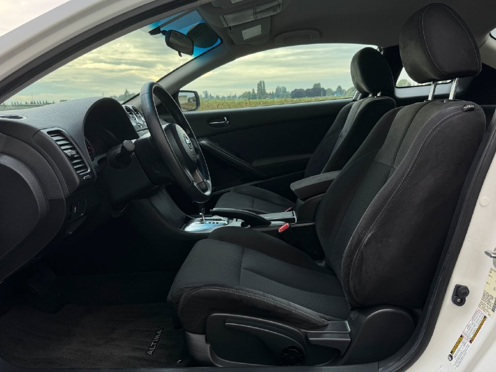 Used 2012 Nissan Altima 2.5 S FWD image 9