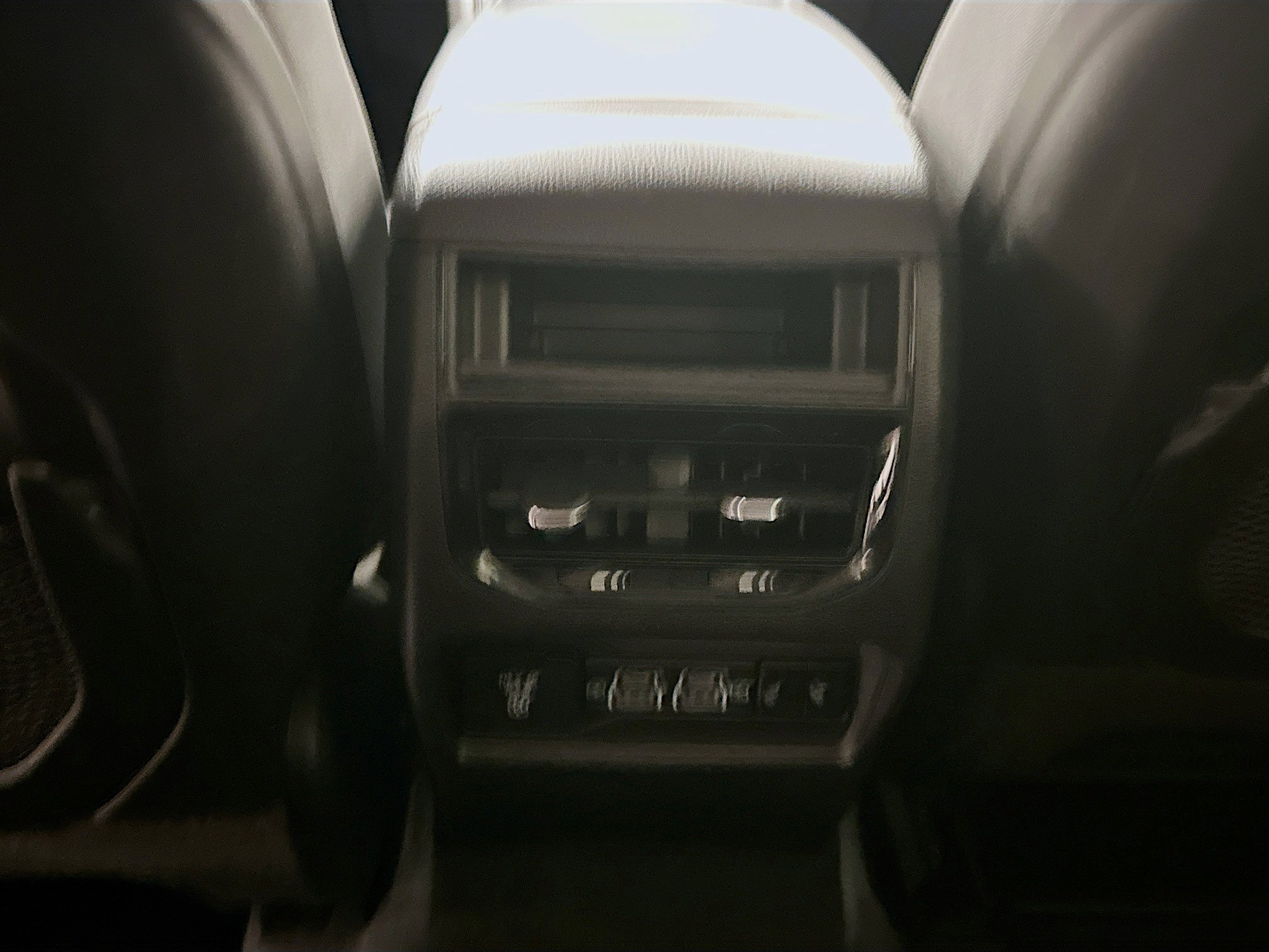 Used 2023 Jeep Grand Cherokee Limited AWD/4WD image 28