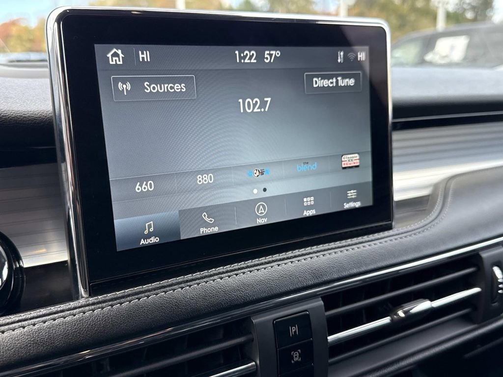 Used 2022 Lincoln Corsair AWD w/ Equipment Group 101A image 3