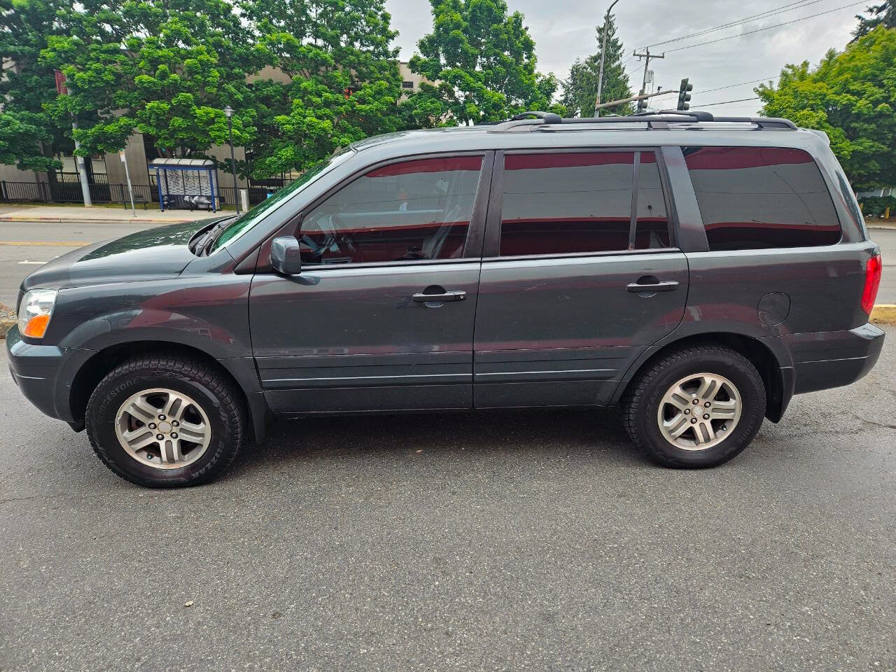 Used 2004 Honda Pilot EX image 2