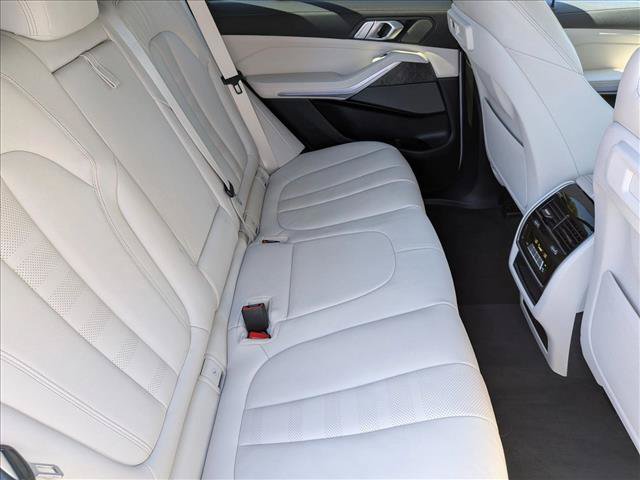 Used 2021 BMW X5 xDrive40i w/ Premium Package AWD/4WD image 22