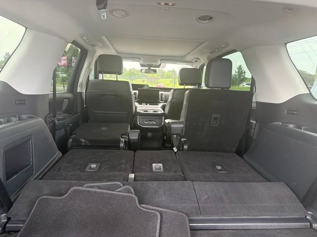 Used 2025 Ford Expedition Active AWD/4WD image 29