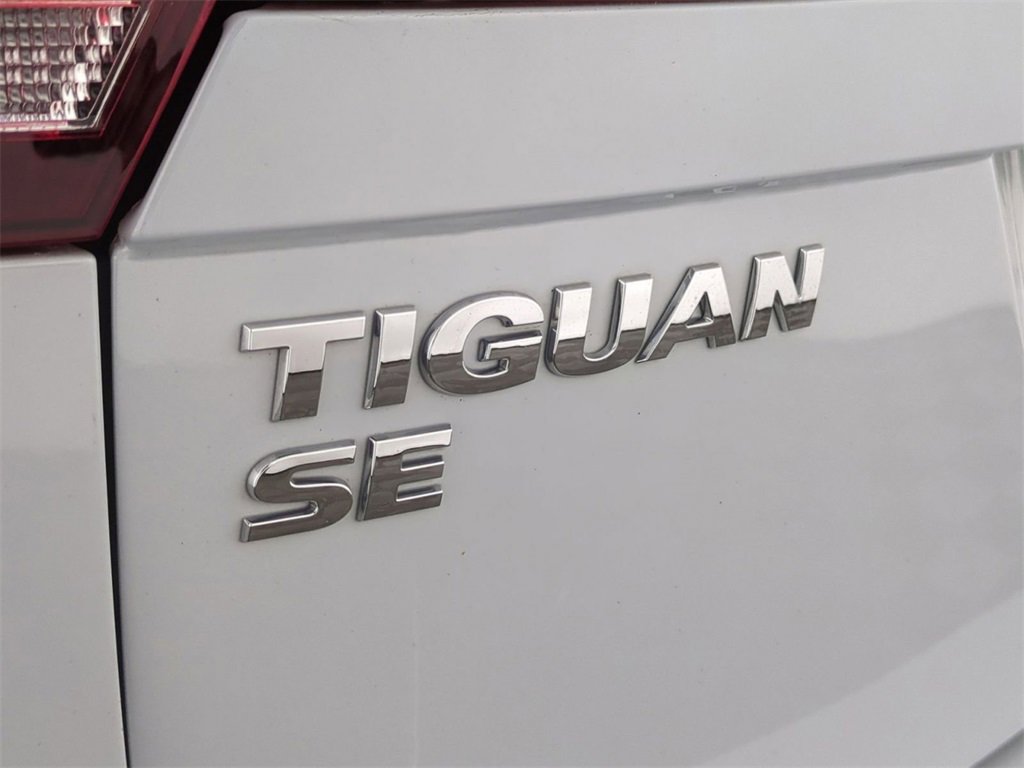 Used 2019 Volkswagen Tiguan SE w/ Panoramic Sunroof Package image 32